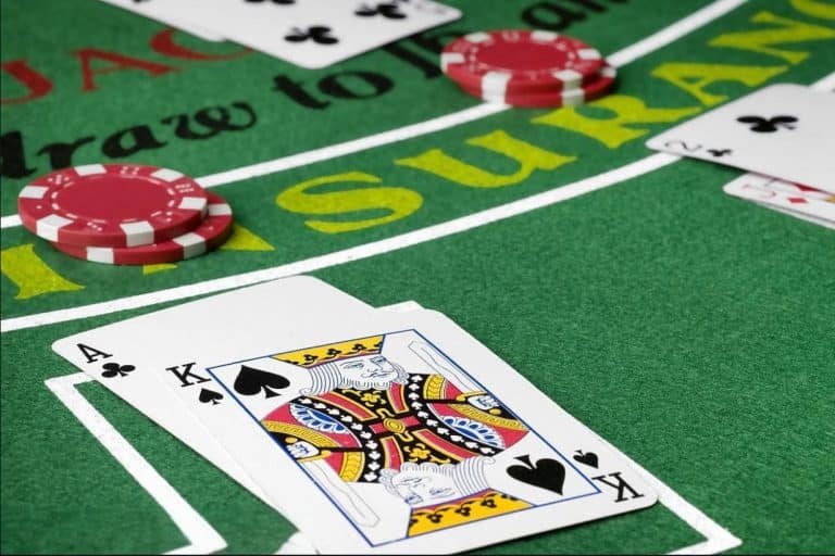 worlde Baccarat prize table showing Player, Banker, and Tie payouts with commission breakdown